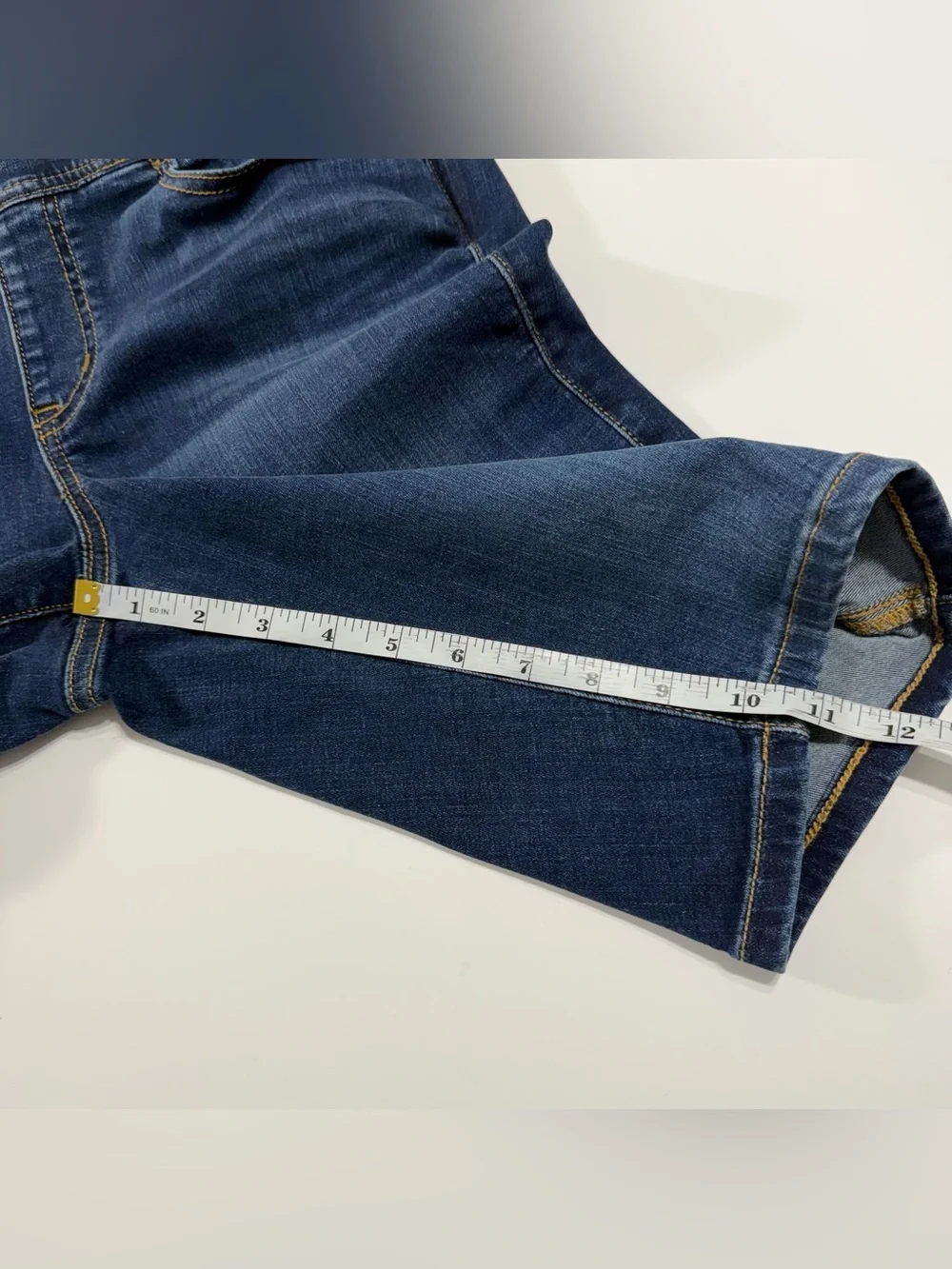 Torrid Lean Jean Super Soft Bermuda Denim Shorts Size 00 High Rise Pull On
